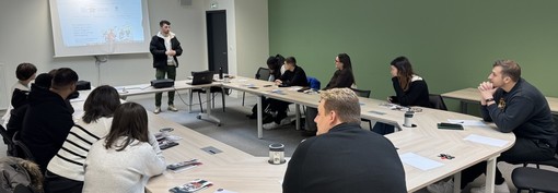 Etudiants de l'ISPN à Seine Innopolis