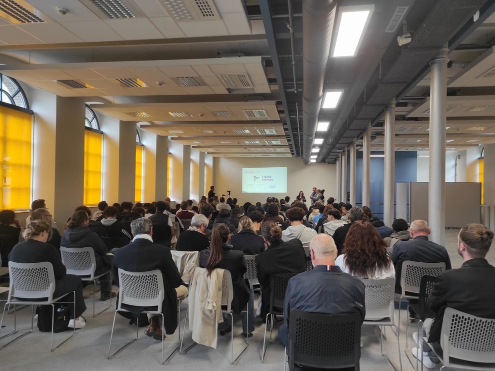 conférence « Cyberharcèlement et Cyberattaques » Seine Innopolis - 2025 conférence « Cyberharcèlement et Cyberattaques » Seine Innopolis - 2025